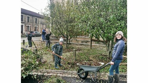 Opération « village propre » avant la fête de Saint-Martin